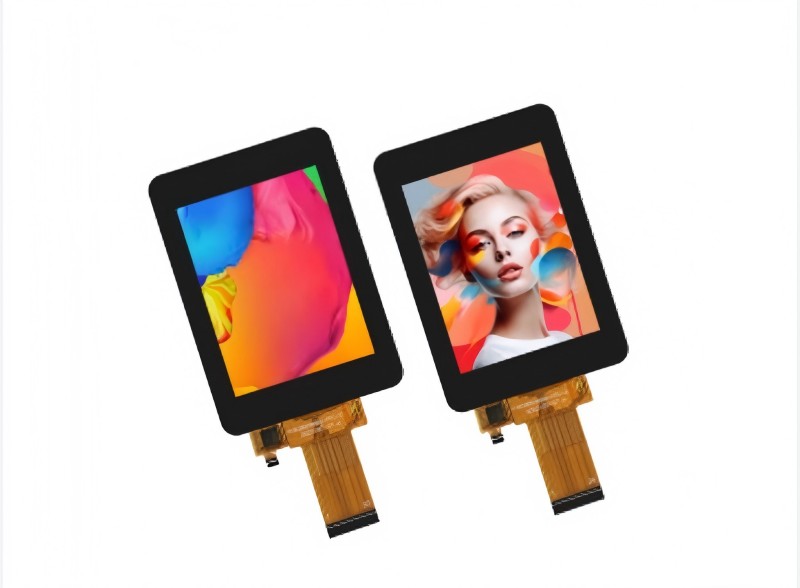 Екранот на допир на LCD на Victronix 2,8-инчен е многу популарен на американскиот пазар и е успешно интегриран во шахови.